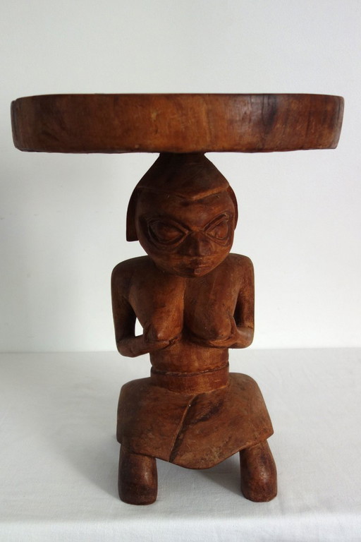 Tabouret africain sculpté femme Luba vintage