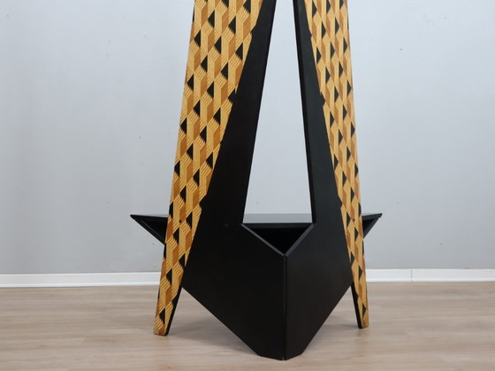 Image 1 of Chaise à dossier haut postmoderne, style Studio Alchimia et Memphis, années 1980