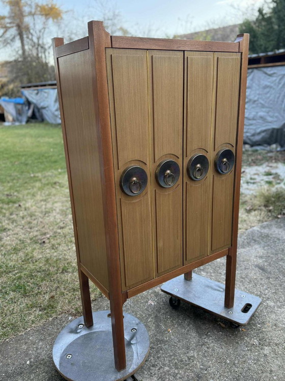 Mid-Century Modern Bar Cabinet by Sandor Bedecs, 1975 – Liquor cabinets, Mid Century Modern (photo 5 of 9)