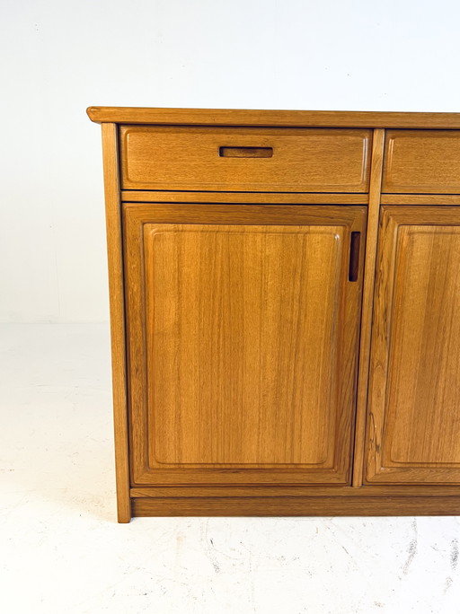 Dyrlund Dresser 1970s