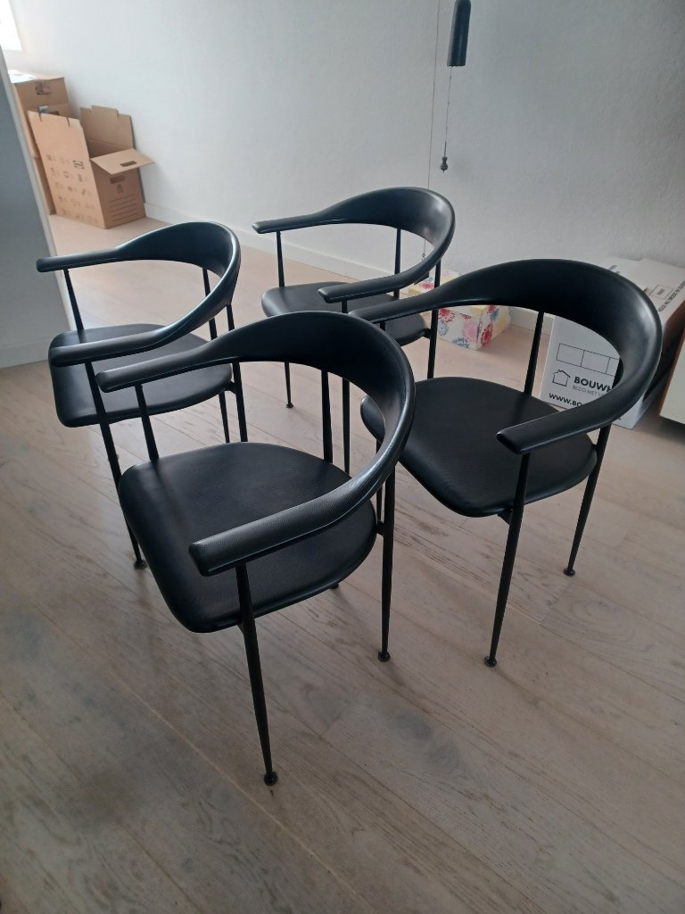 Buy Fasem chair? Save up to 80% at Whoppah | Whoppah