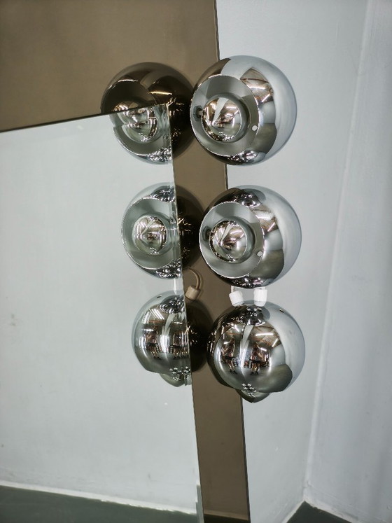 Specchio italiano Space Age con sei luci a occhio cromate, anni '70 – Metal (photo 7 of 11)