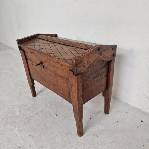 Coffre de berger ancien et unique, vers 1900 – opbergkast, Iron, Wood (photo 2 of 10)