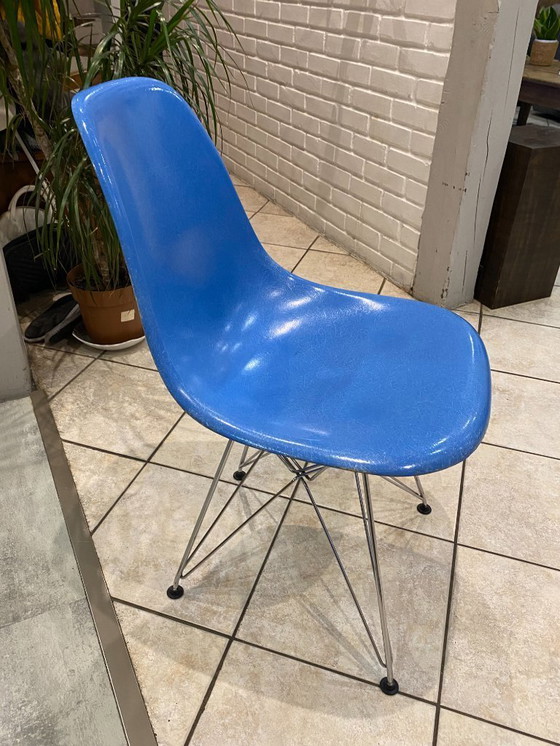 Image 1 of Sedia DSR Eiffel in fibra di vetro turchese, Eames Herman Miller vintage anni '50-'60-'70