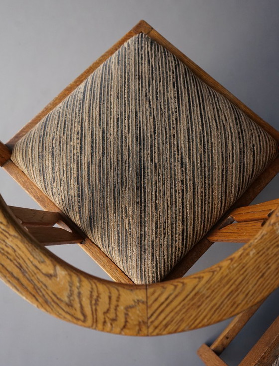 Image 1 of Englische Eckstühle im Stil des Arts and Crafts von Liberty & Co. 1920s