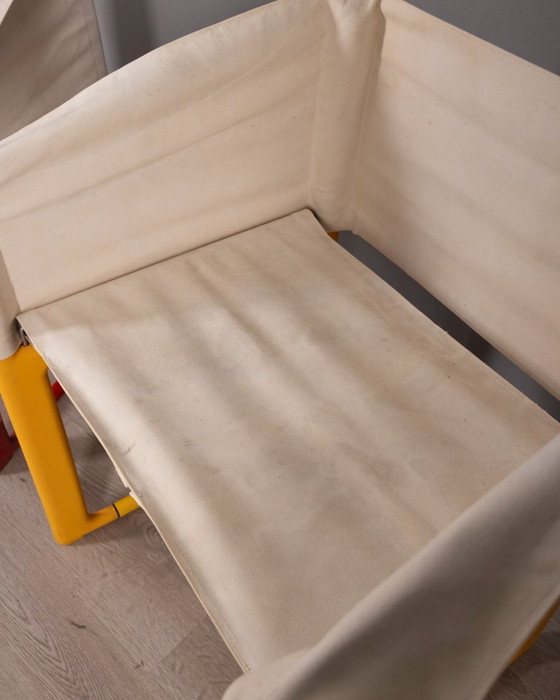Par de sillas plegables modelo 4820 de Masayuki Matsukaze para Kartell, década de 1970. – Plastic (photo 14 of 17)