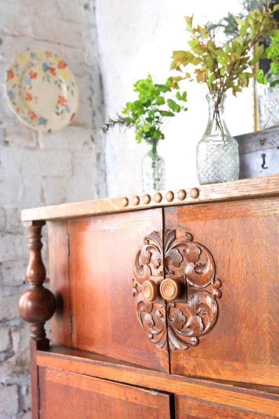 Credenza in rovere intagliata a mano, anni '80 dell'Ottocento – Armadi contenitori, Legno (photo 4 of 6)