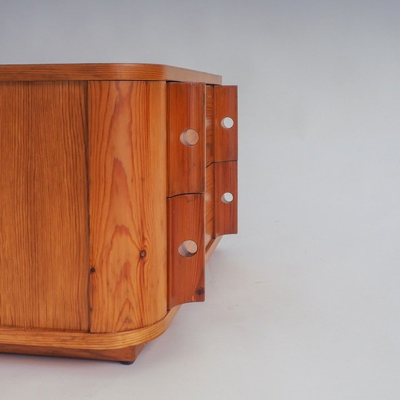 Image 1 of Armario de madera de pino Aran de Jordi Vilanova i Bosch