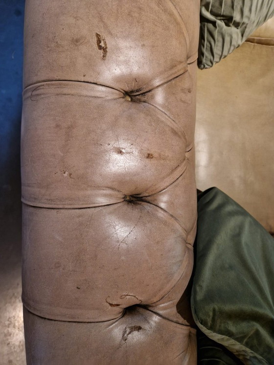 Image 1 of Vintage Chesterfield, gerestaureerd, prachtige kleur
