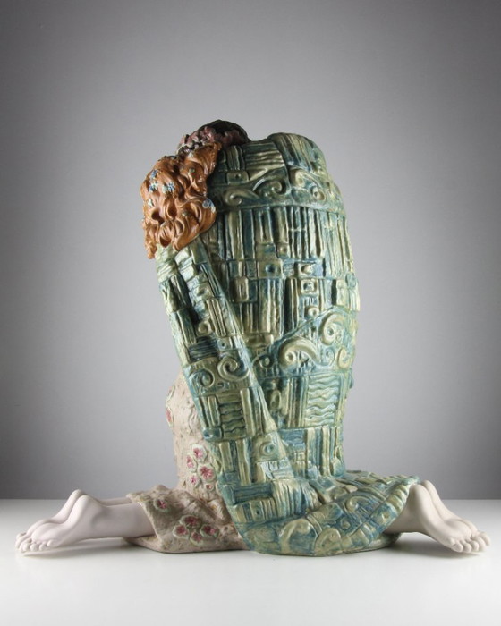 Image 1 of The Kiss – Gustav Klimt Collection – Large Limited Edition Sculpture – Lladró (63 cm)