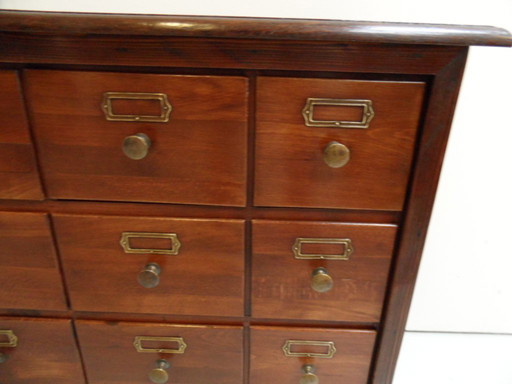 Vintage archiefkast met 12 lades
