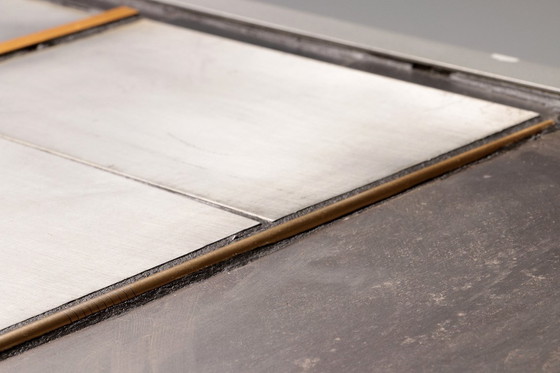 Image 1 of Tavolino brutalista di Raf Verjans