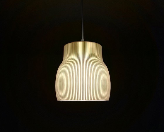 Image 1 of Lampada di design - LL6 Lamella - Lampada a sospensione - Materiale sostenibile