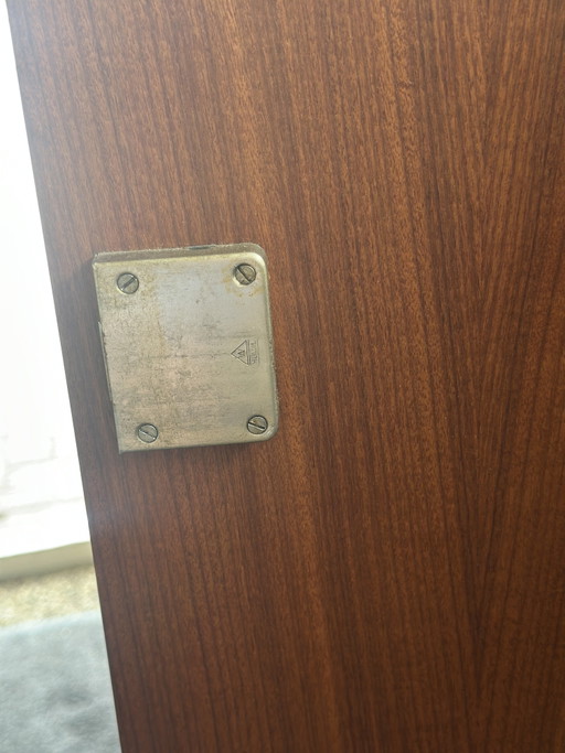 Mobile pensile vintage in teak, unità a parete in stile metà secolo.