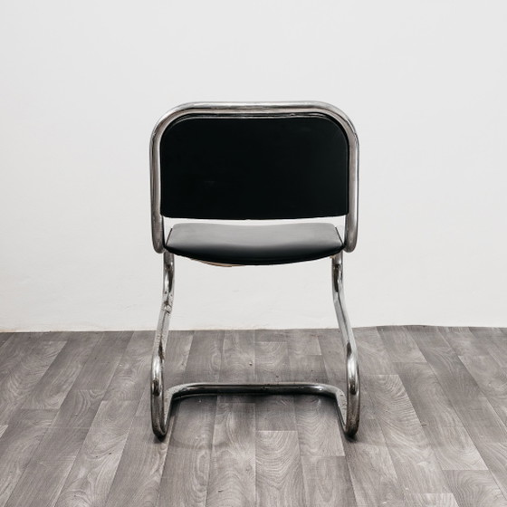Image 1 of Ensemble de 4 chaises cantilever en acier chromé, design moderne vintage des années 1980