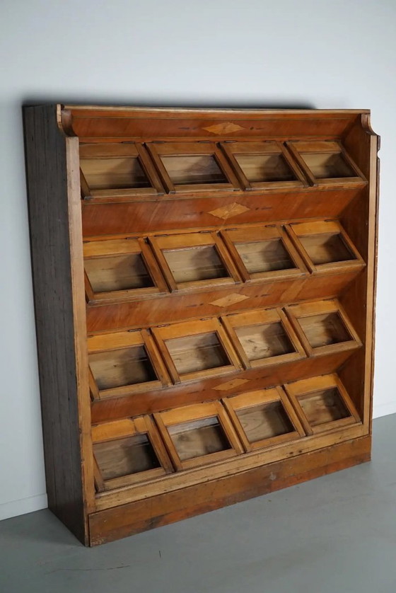 Image 1 of Antiguo mueble de mercería holandés de gran tamaño, fabricado en madera de haya, década de 1920/1930