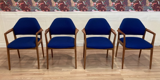 Image 1 of Suite de 4 fauteuils design 1950.