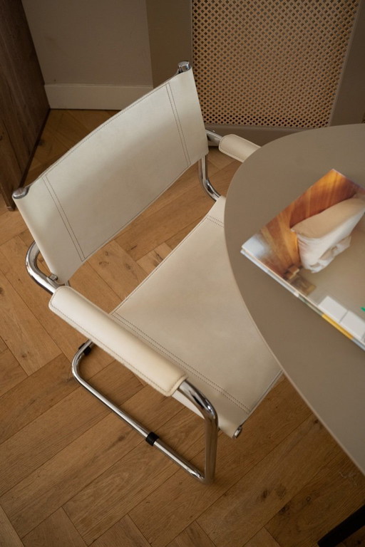 Chaise à structure tubulaire dans le style de Mart Stam Breuer Bauhaus