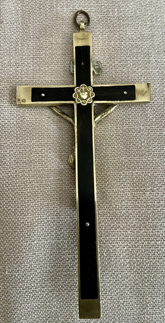 Image 1 of Crocifisso antico francese in ebano e bronzo con Sacro Cuore, circa 1900.