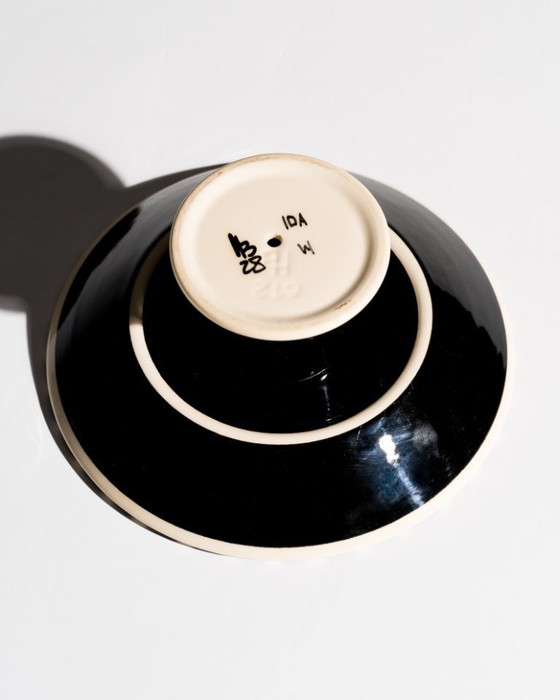 Image 1 of Hedwig Bollhagen „IDA“ Keramikschale auf Fuß, Schwarz-Weiß-Grafikdesign, Deutschland