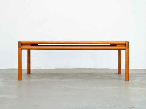 Massieve vintage teakhouten salontafel, bijzettafel in mid-century design, jaren 70