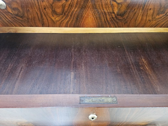 Image 1 of Art Deco commode in mahonie en roze esdoorn met spiegelblad.