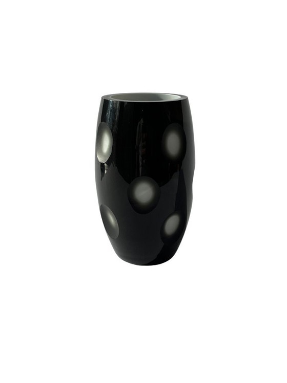Image 1 of Design scandinavo - Vaso in vetro nero con motivo a pois tagliati
