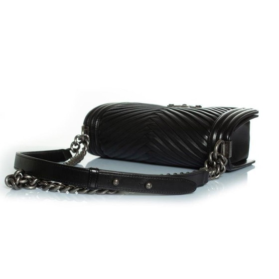 Image 1 of Chanel Boy Bag van lamsleer met chevronplooien