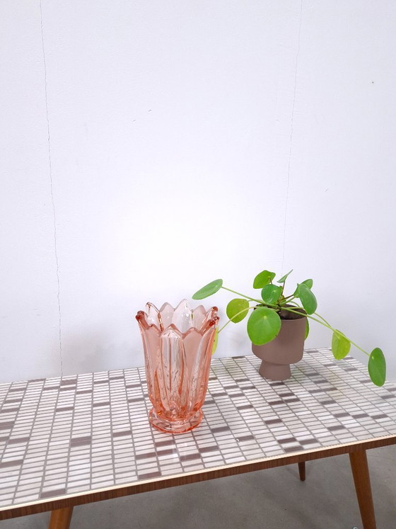 Image 1 of Pink glass vase, flower vase