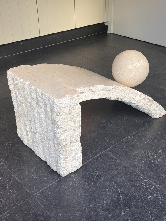 Image 1 of Tavolino da caffè vintage in pietra Mactan degli anni '80