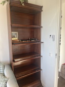 Klassieke stapelbare bibliotheekkast