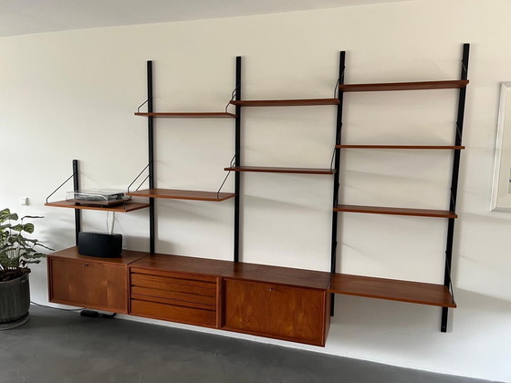 Image 1 of Unidad de pared del sistema real de Poul Cadovius