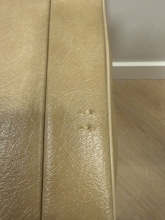 Image 1 of Vintage travelcase beige with red upholstery 