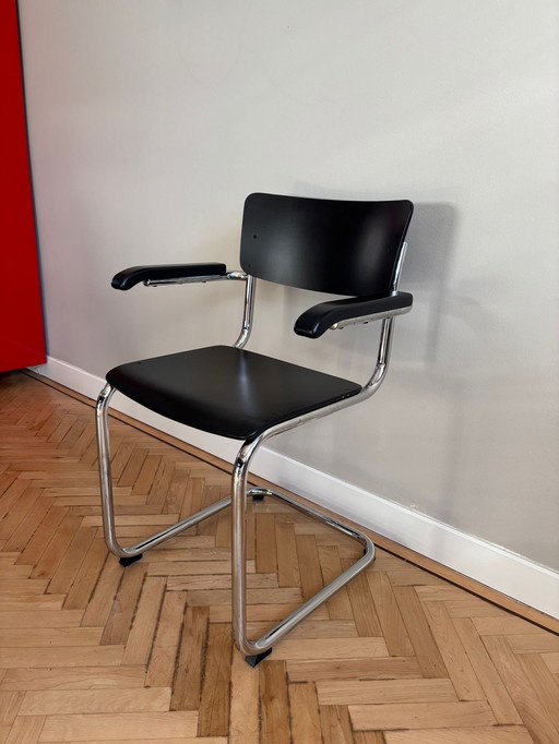 Chaise traîneau THONET S43 (6 pièces) avec et sans accoudoirs