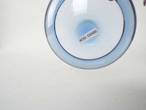 Image 1 of Bol de cristal azul, diseño danés, década de 1960, fabricado por Holmegaard.