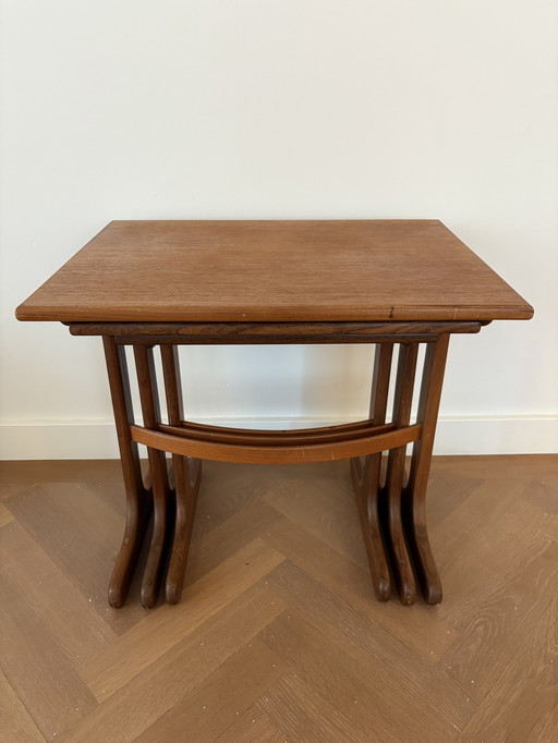 Satztische aus Teakholz von Victor Wilkins für G-Plan, 3er-Set