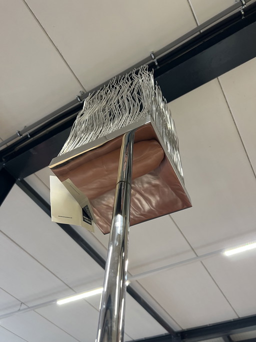 Brand van Egmond Broom Lámpara de pie