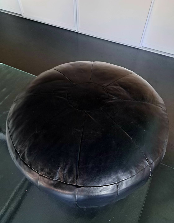Image 1 of Xl lederen poef