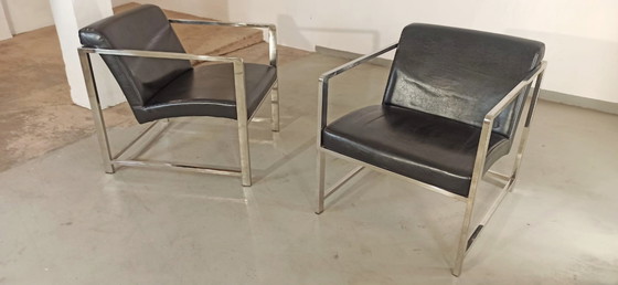 Image 1 of Set of 2 black leather and chrome easy chairs 