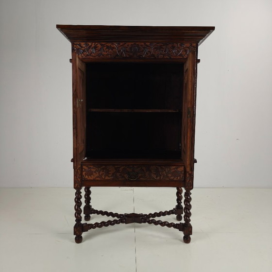 Image 1 of Geschnitzter Kolonialschrank aus dem späten 19. Jahrhundert – Niederländisch-Ostindien