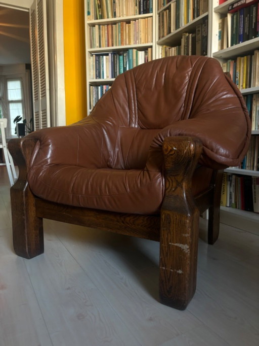 Chaise longue en cuir et chêne au design brutaliste 1970