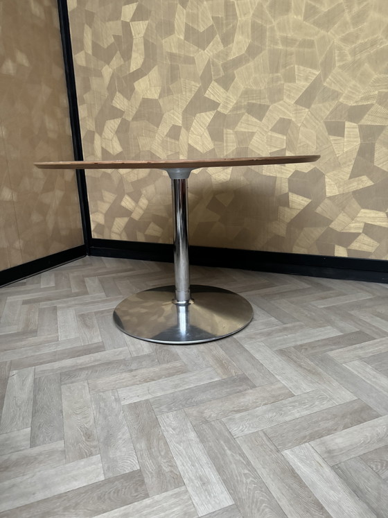 Image 1 of Artifort circle table with grey top