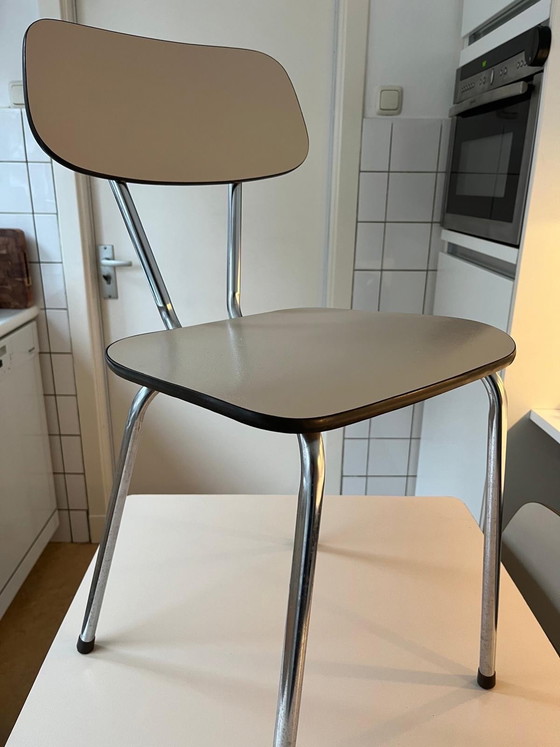 Image 1 of Formica-Esstisch und Stühle