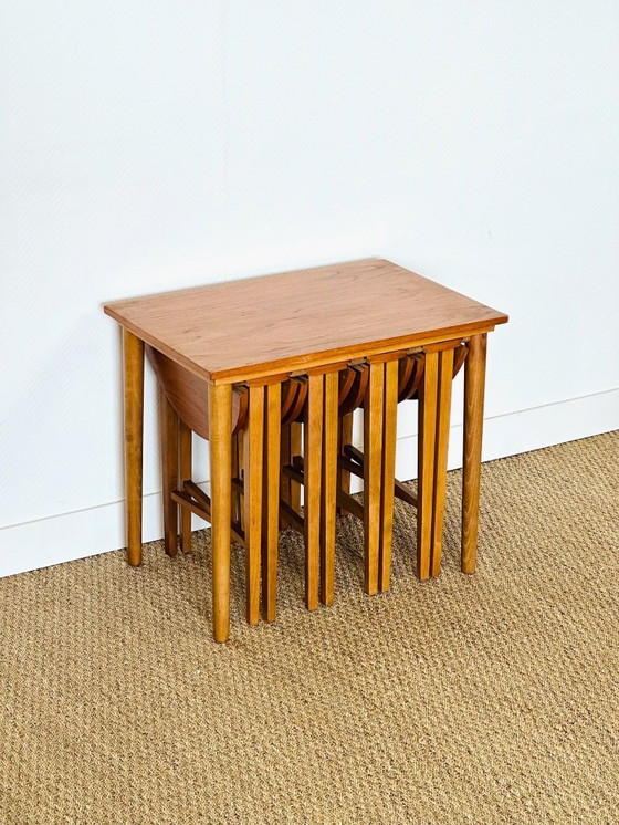 Image 1 of Set van 5 Scandinavische in elkaar passende salontafels van teakhout, 1960
