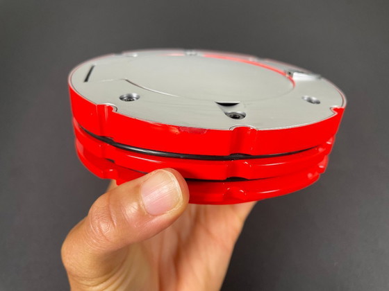 Image 1 of Posacenere Ferrari F1 in metallo e smalto rosso Asbak