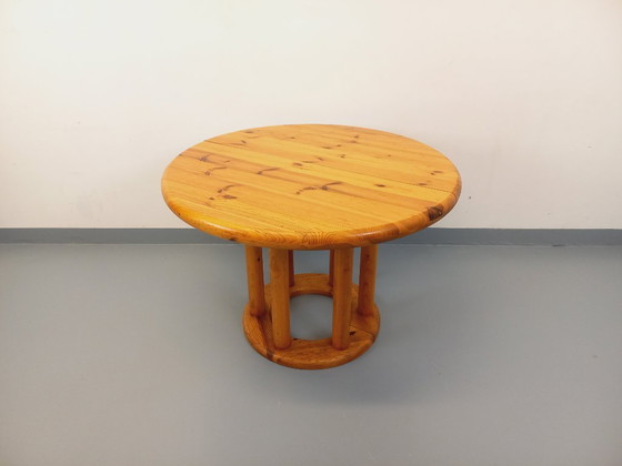 Image 1 of Vintage Scandinavian round dining table by Rainer Daumiller in pine from the 1960s/70s with extensions
