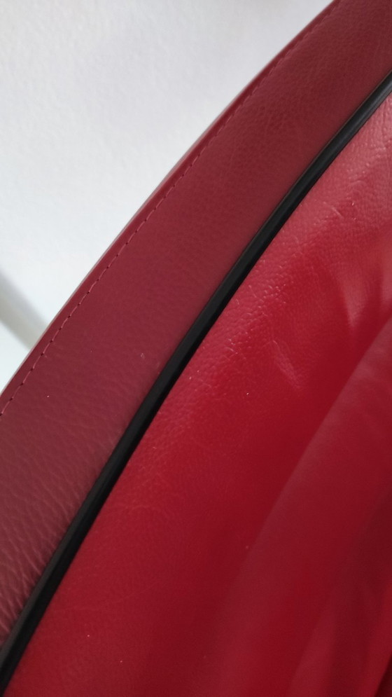 Image 1 of 4 Artifort Channel armchairs - Red leather