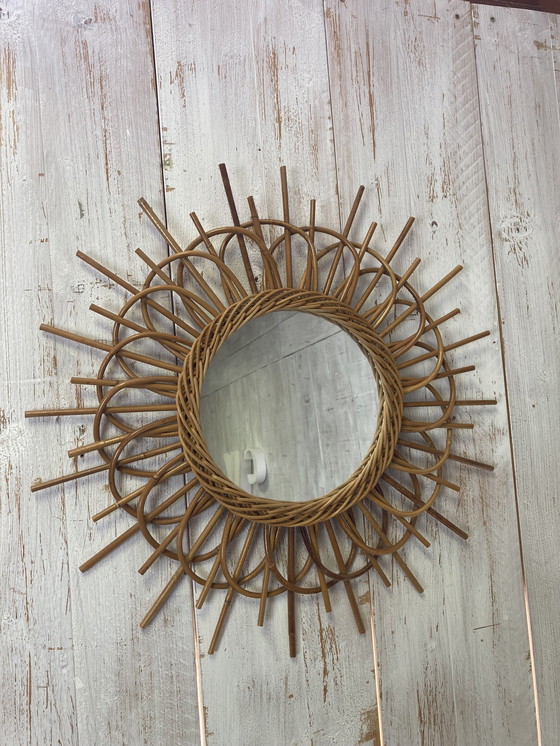 Image 1 of Miroir en osier vintage