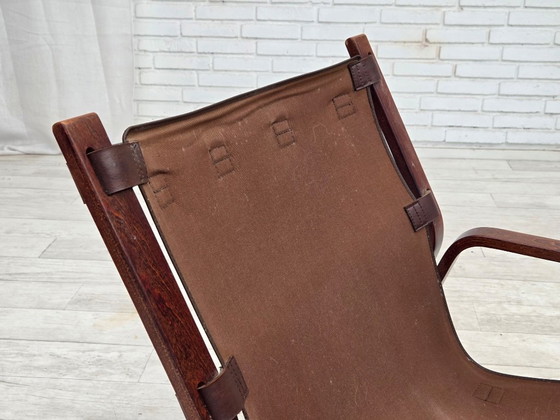 Image 1 of Fauteuil lounge norvégien des années 1970, revêtement en cuir marron.