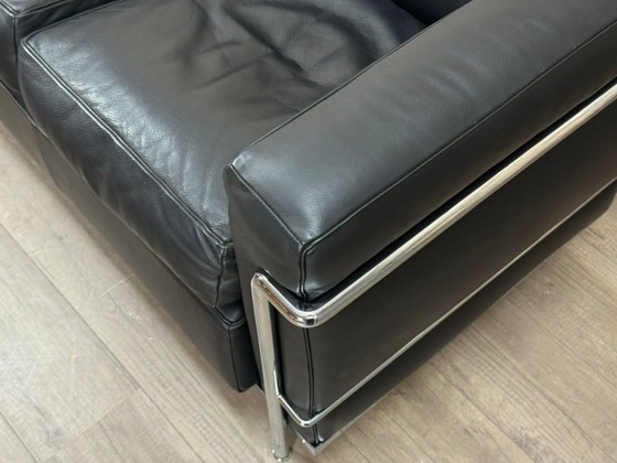 Image 1 of Divano Cassina LC2